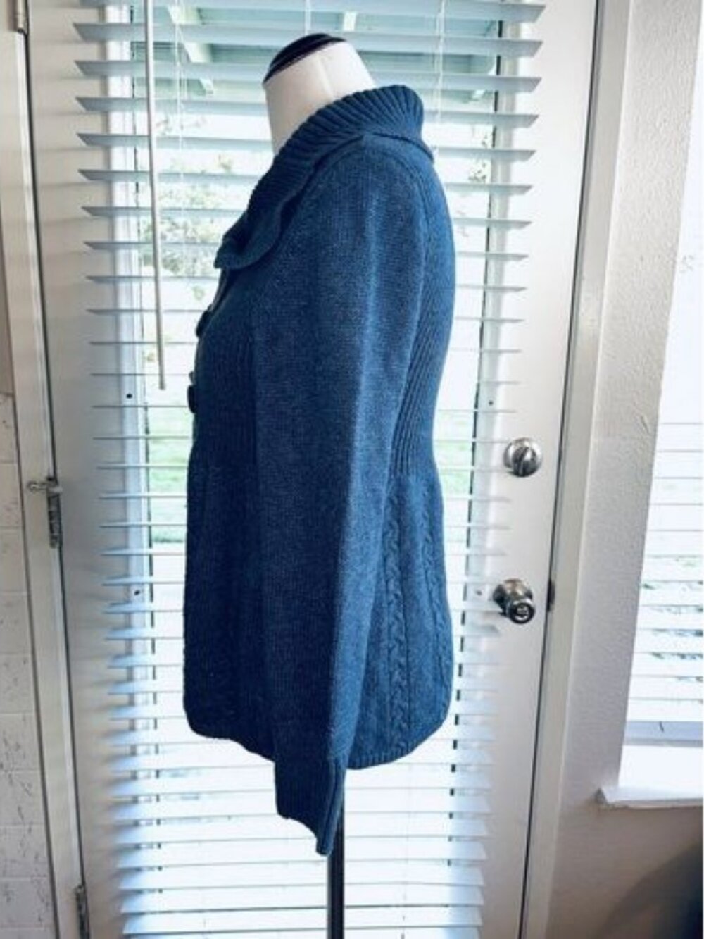 Caslon Cardigan Sweater Womens Size M Petite Blue Chunky Knit - Picture 3 of 6
